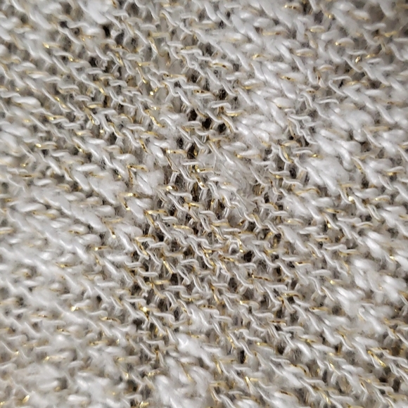 Cream gold top - Picture 3 of 3